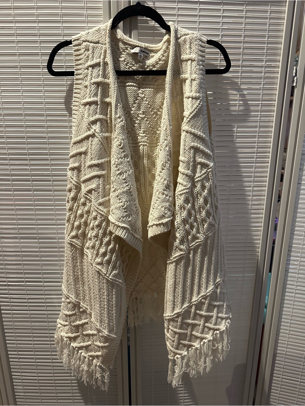 Sonoma Cream Cable Knit Fringe Open Cardigan Vest